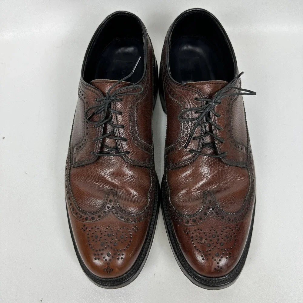 Florsheim v cleat‎ wingtip shoes mens size 9.5 C 57237 comb last Vintage